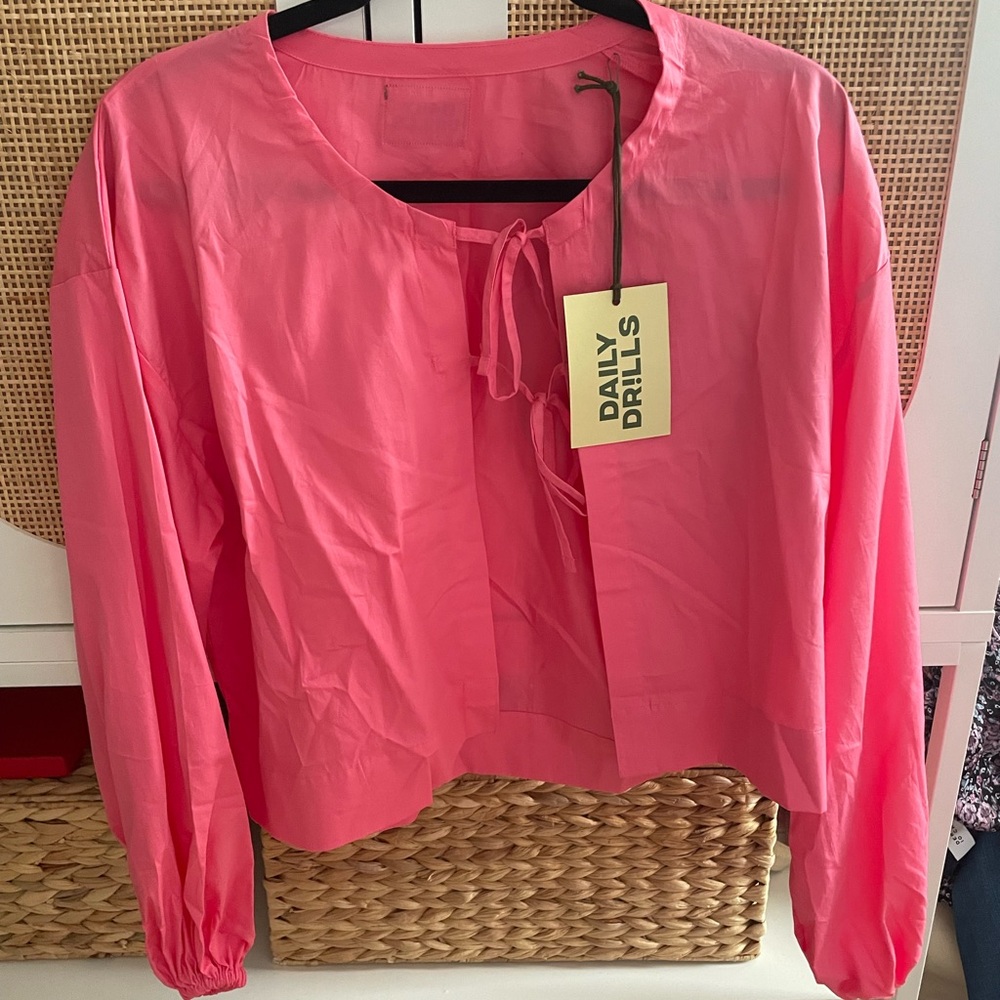 Daily Drills Poplin Tie Top in Pucker
